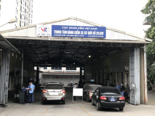 Nâng Cẩu Nguyên Phát sẵn sàng phục vụ bạn với dịch vụ thuê xe cẩu TP.HCM chất lượng cao và giá cả hợp lý. Hãy liên hệ ngay hôm nay để nhận ưu đãi tốt nhất:Hotline: 0929 200 900 Email: xecaugovap@gmail.com Địa chỉ: 171/3 Nguyễn Tư Giản, Phường 12, Gò Vấp, TP.HCM Website: https://nangcaunguyenphat.com