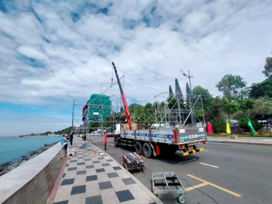 Nâng Cẩu Nguyên Phát sẵn sàng phục vụ bạn với dịch vụ thuê xe cẩu TP.HCM chất lượng cao và giá cả hợp lý. Hãy liên hệ ngay hôm nay để nhận ưu đãi tốt nhất:Hotline: 0929 200 900 Email: xecaugovap@gmail.com Địa chỉ: 171/3 Nguyễn Tư Giản, Phường 12, Gò Vấp, TP.HCM Website: https://nangcaunguyenphat.com