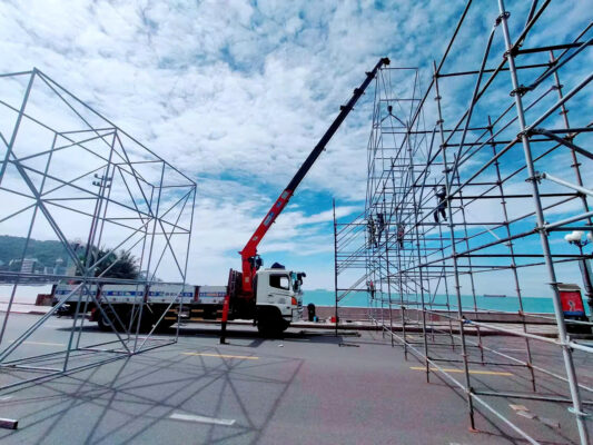 Nâng Cẩu Nguyên Phát sẵn sàng phục vụ bạn với dịch vụ thuê xe cẩu TP.HCM chất lượng cao và giá cả hợp lý. Hãy liên hệ ngay hôm nay để nhận ưu đãi tốt nhất:Hotline: 0929 200 900 Email: xecaugovap@gmail.com Địa chỉ: 171/3 Nguyễn Tư Giản, Phường 12, Gò Vấp, TP.HCM Website: https://nangcaunguyenphat.com